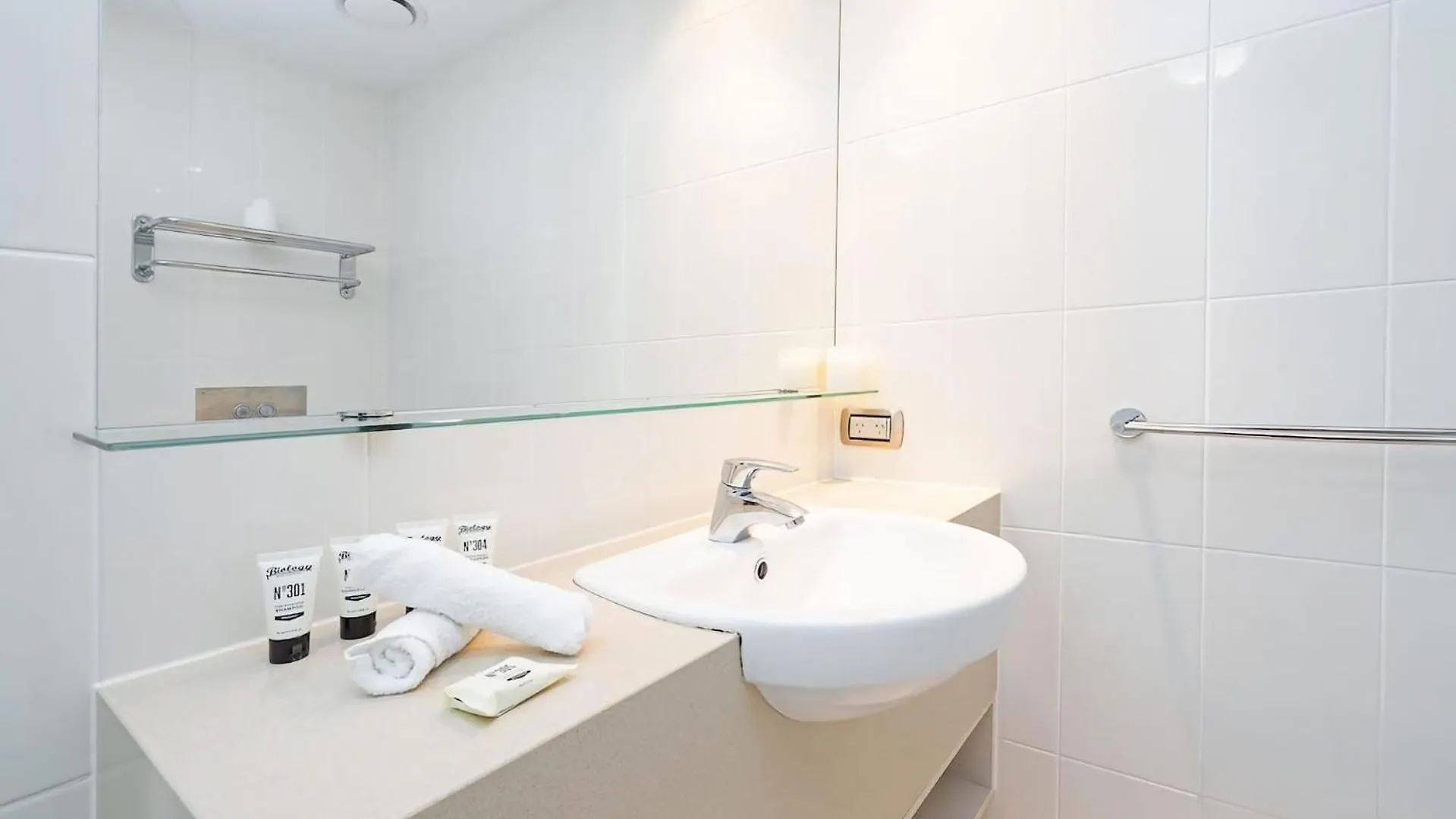 Appartamento Sunny Coastal Getaway With Poolside Retreat Gold Coast 0*,  Australia