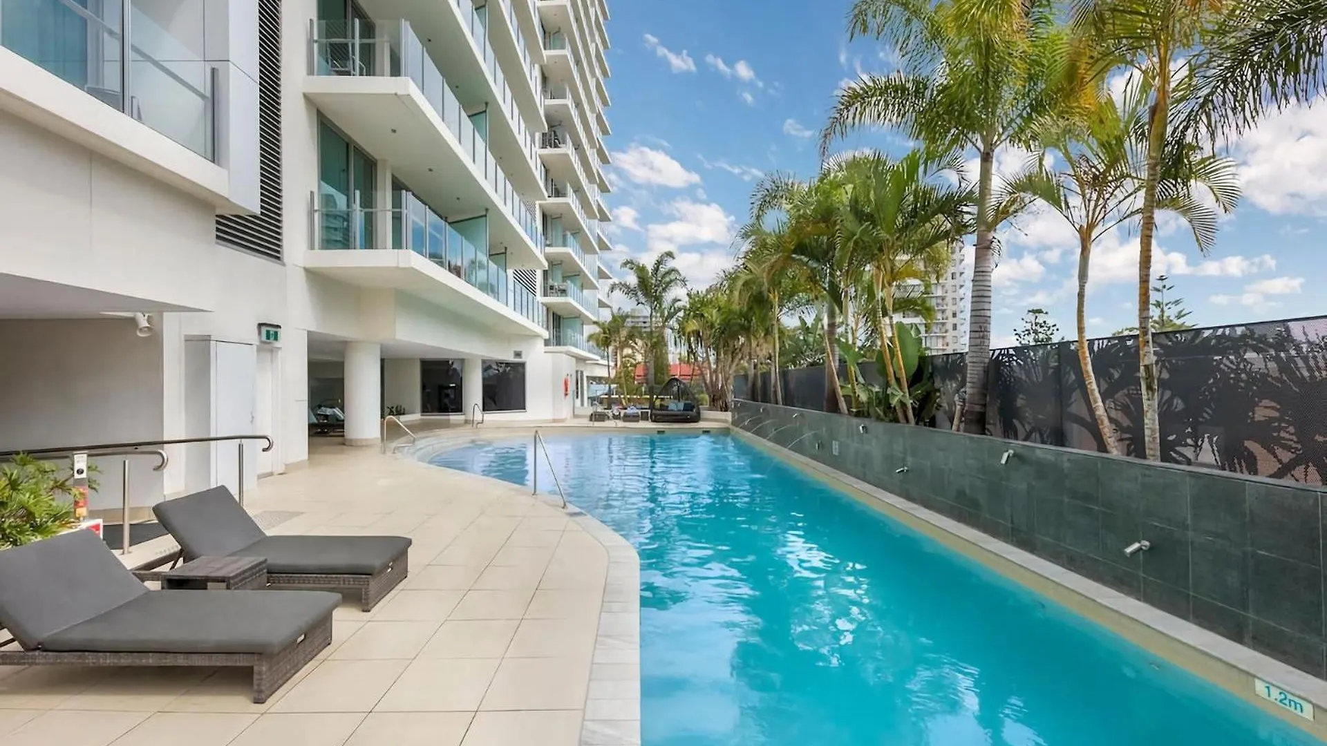 Appartamento Sunny Coastal Getaway With Poolside Retreat Gold Coast